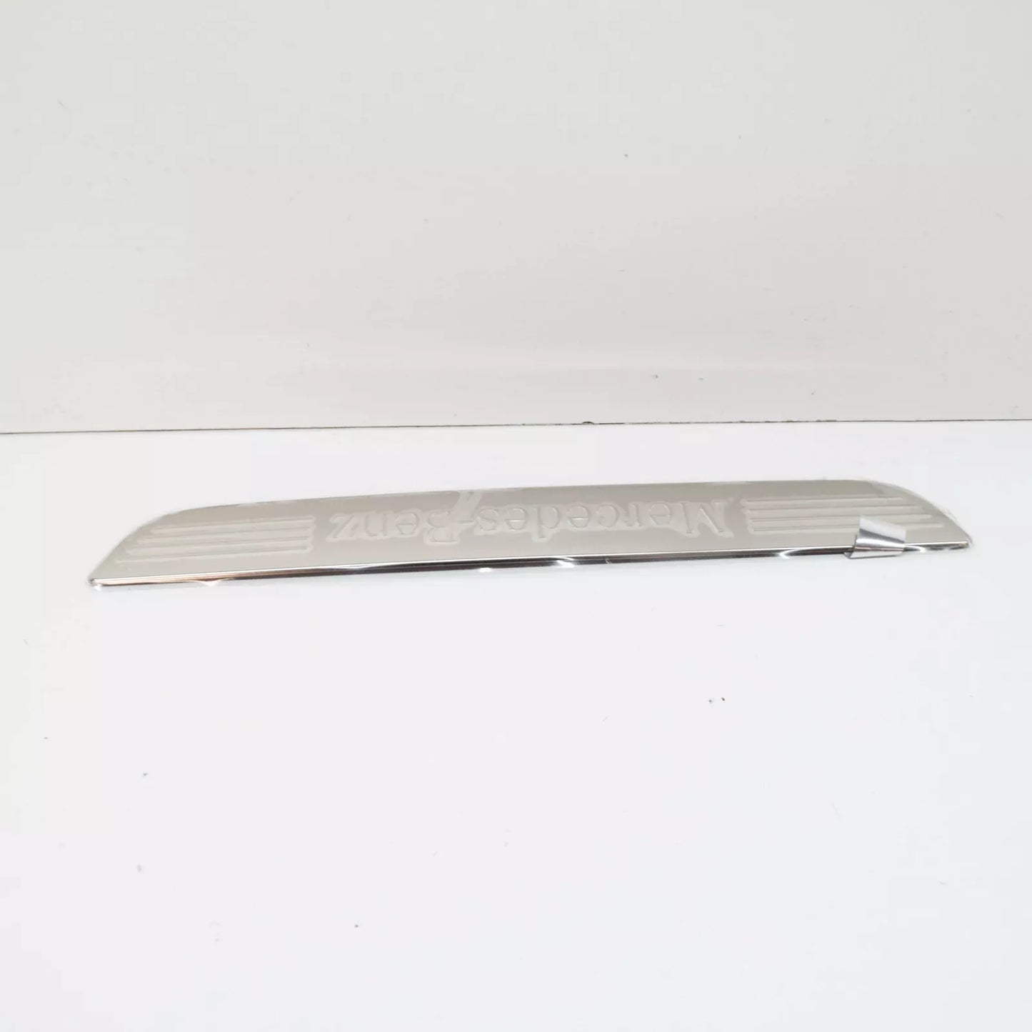 NEW MB C W205 FRONT RIGHT ENTRANCE OUTSIDE COVER RAIL A2056800035 ORIGINAL