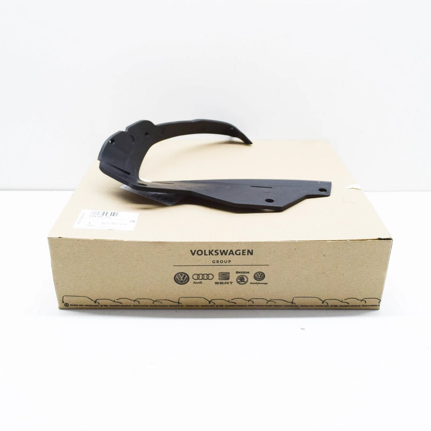 NEW AUDI Q3 F3 SPORTBACK FRONT RIGHT HEADLIGHT SEAL 83A941192 ORIGINAL