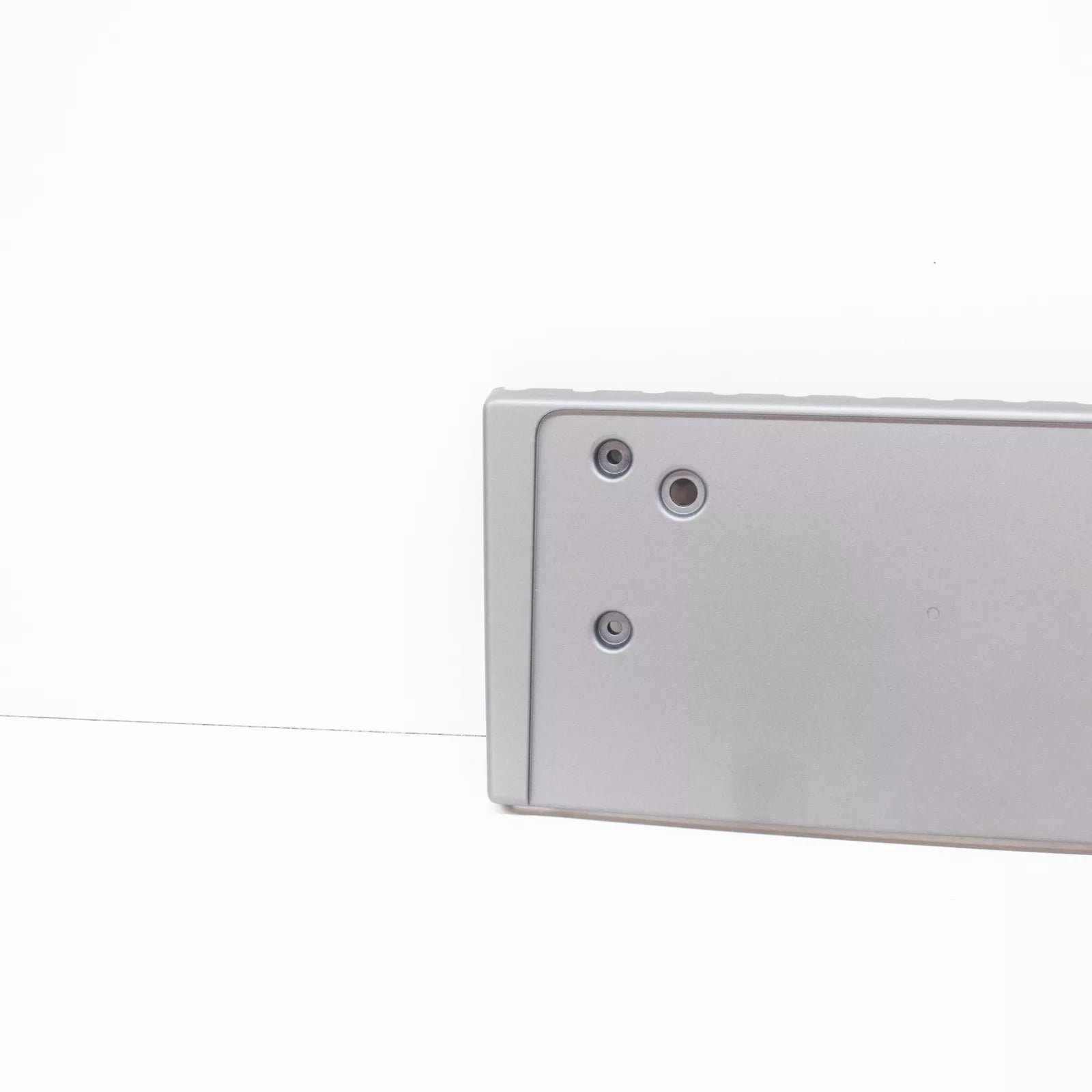 NEW AUDI A4 ALLROAD QUATTRO B8 FRONT LICENCE PLATE HOLDER 8K0807285AA1RR