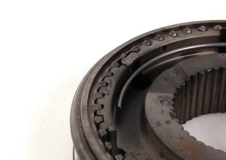 NEW AUDI A1 8X 5TH/6TH GEAR SYNCHRONIZING HUB 02M311241C ORIGINAL