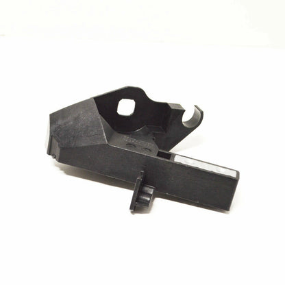 NEW MERCEDES-BENZ C-CLASS W205 FRONT RIGHT AXIS BRACKET A2056203501