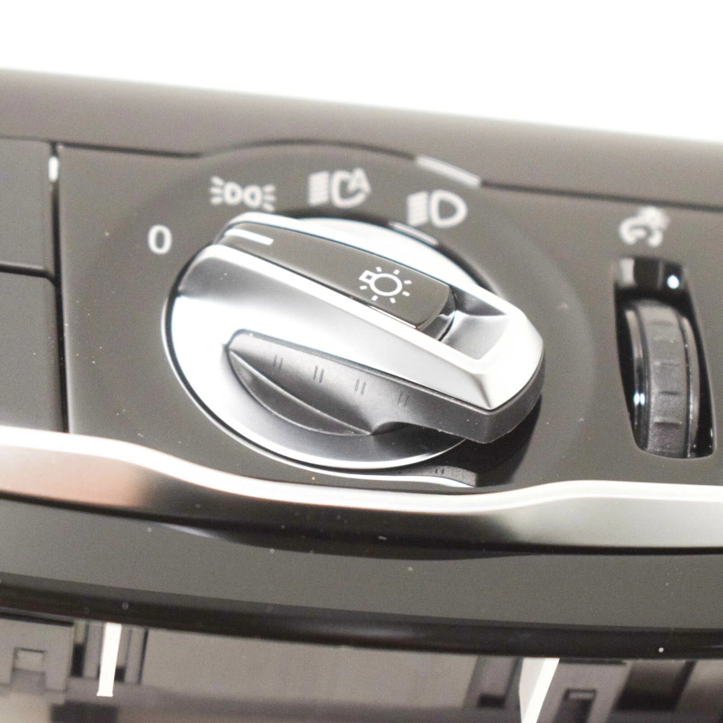 NEW BMW 5 G30 LIGHT SWITCH CONTROL UNIT 61319472969 ORIGINAL