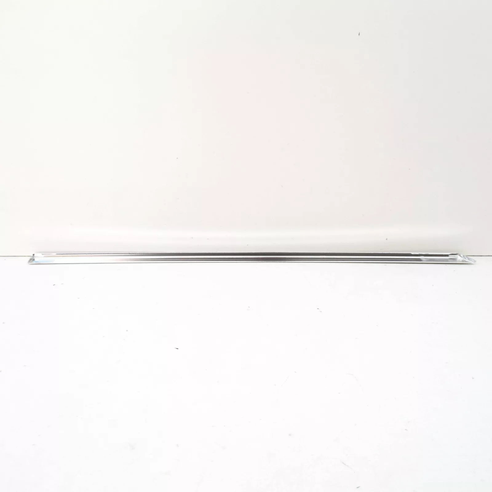 NEW VOLKSWAGEN T-ROC A11 REAR RIGHT DOOR MOLDING 2GA839644HXK1