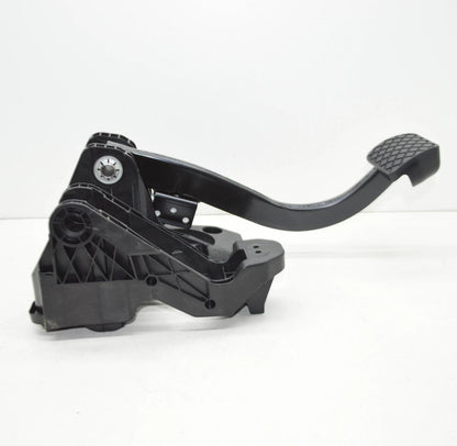 NEW VOLKSWAGEN CRAFTER FLATBED SZ BRAKE AND CLUTCH PEDAL LHD 2N1723031