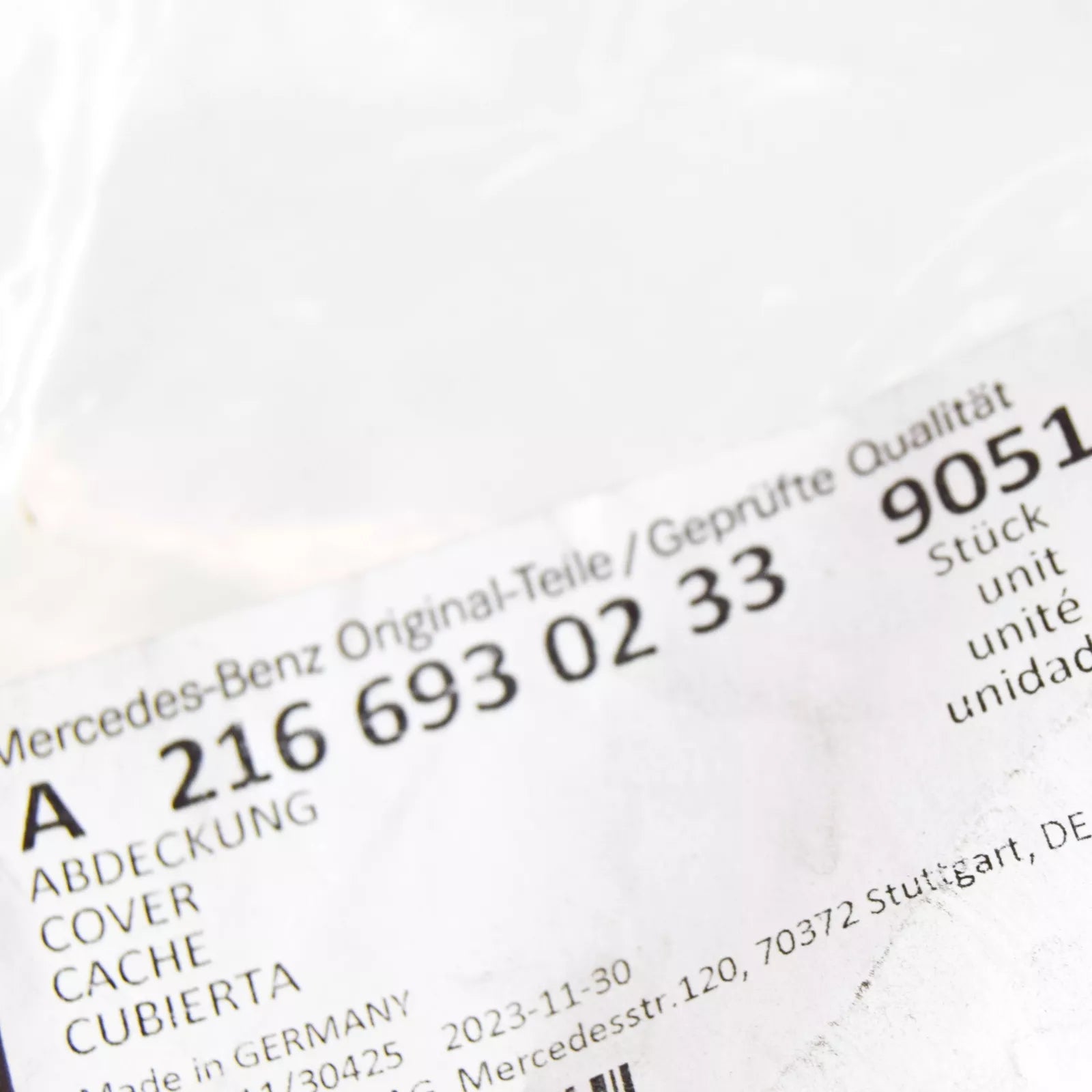 NEW MB CL C216 LUGGAGE COMPARTMENT RIGHT WELD SEAL COVER A21669302339051