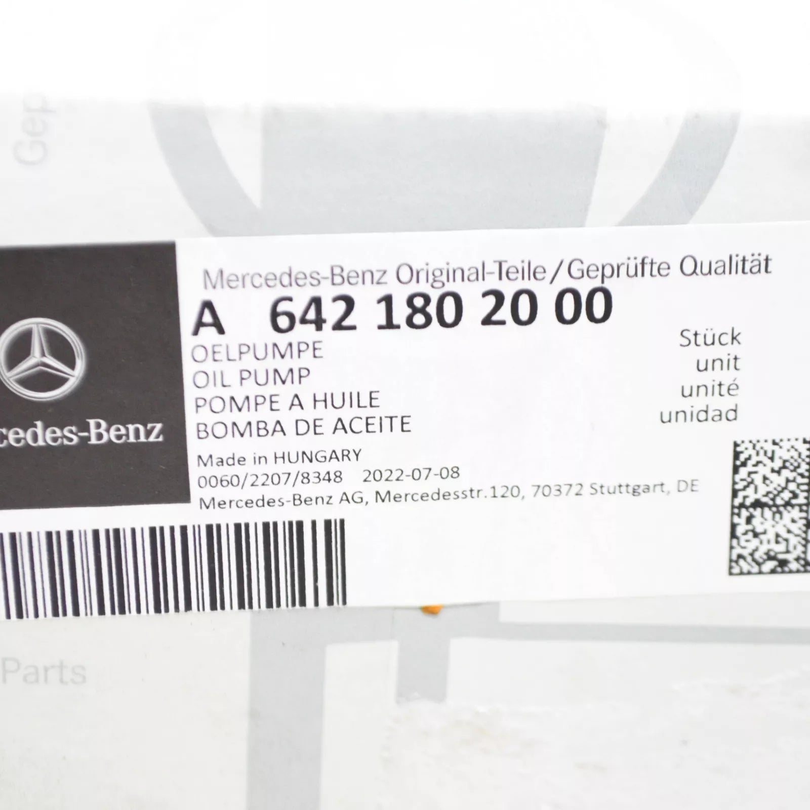 NEW MERCEDES-BENZ CLK CABRIO A209 ENGINE OIL PUMP A6421802000 ORIGINAL