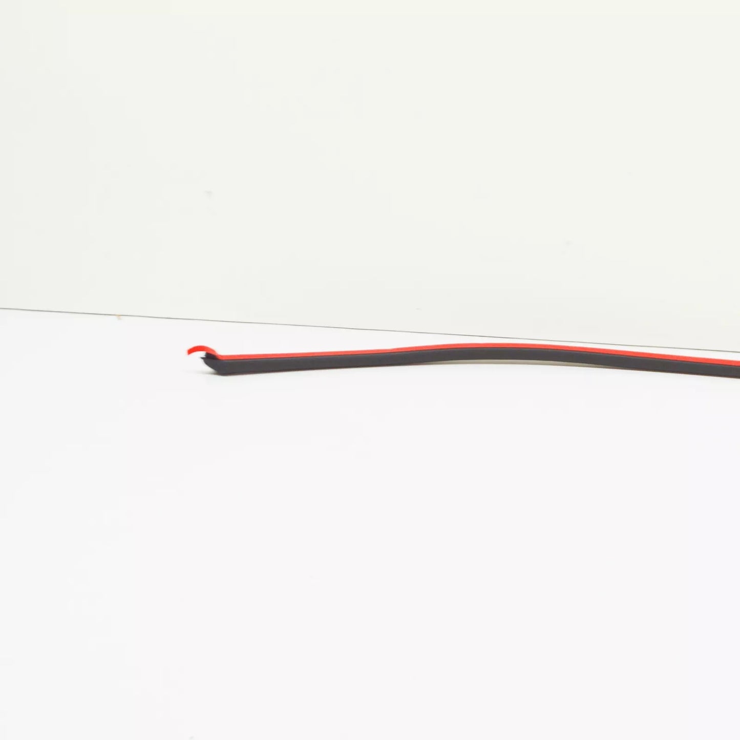 NEW VOLKSWAGEN TOUAREG 7P REAR LEFT DOOR FRONT SEAL 7P6839717B