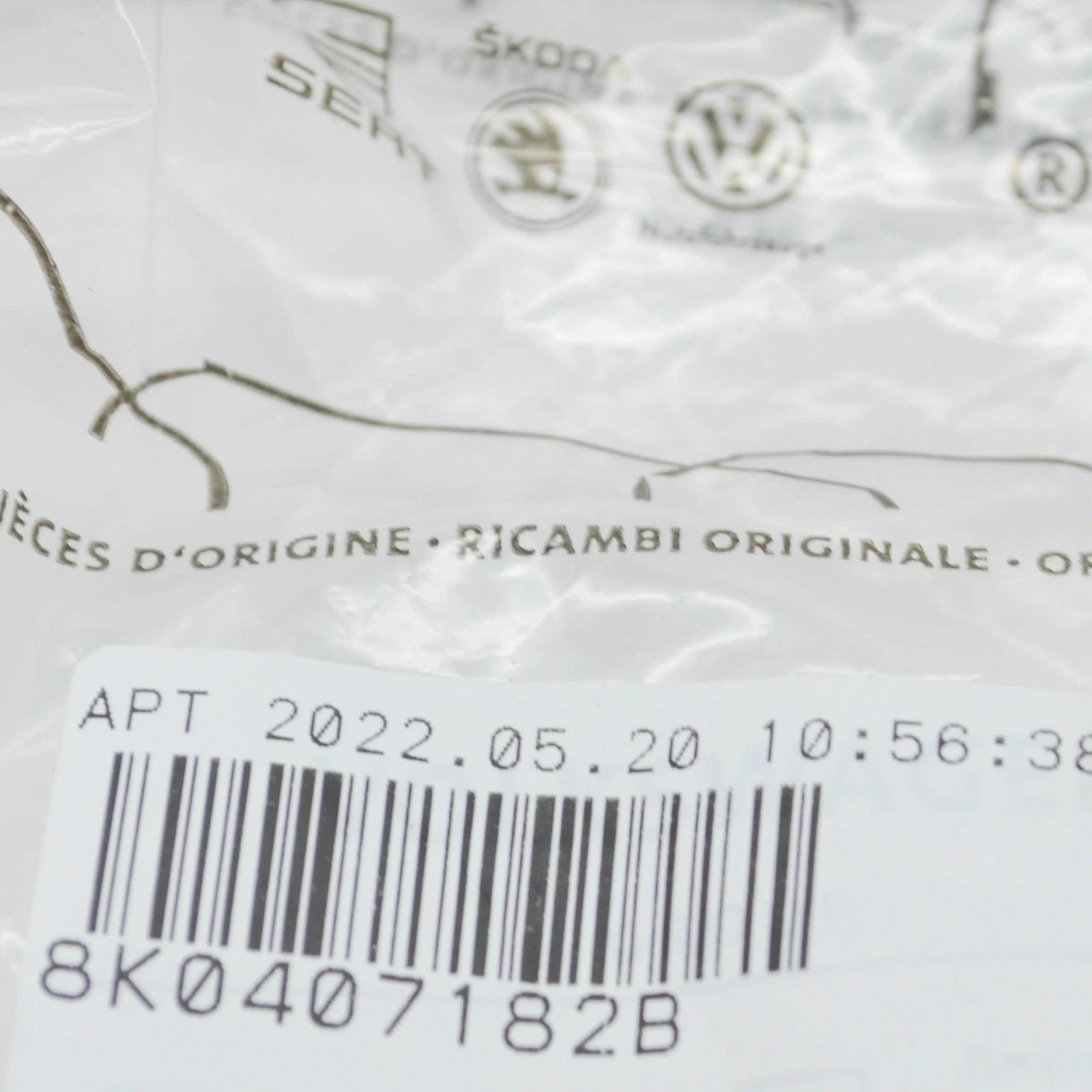 NEW AUDI A4 AVANT B8 FRONT LOWER INNER CONTROL ARM BUSHING 8K0407182B ORIGINAL