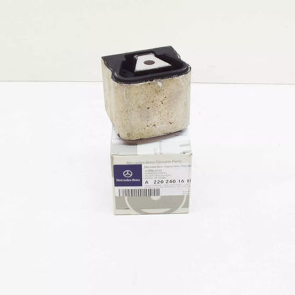 NEW MERCEDES-BENZ S W220 REAR TRANSMISSION RUBBER BUSHING A2202401618
