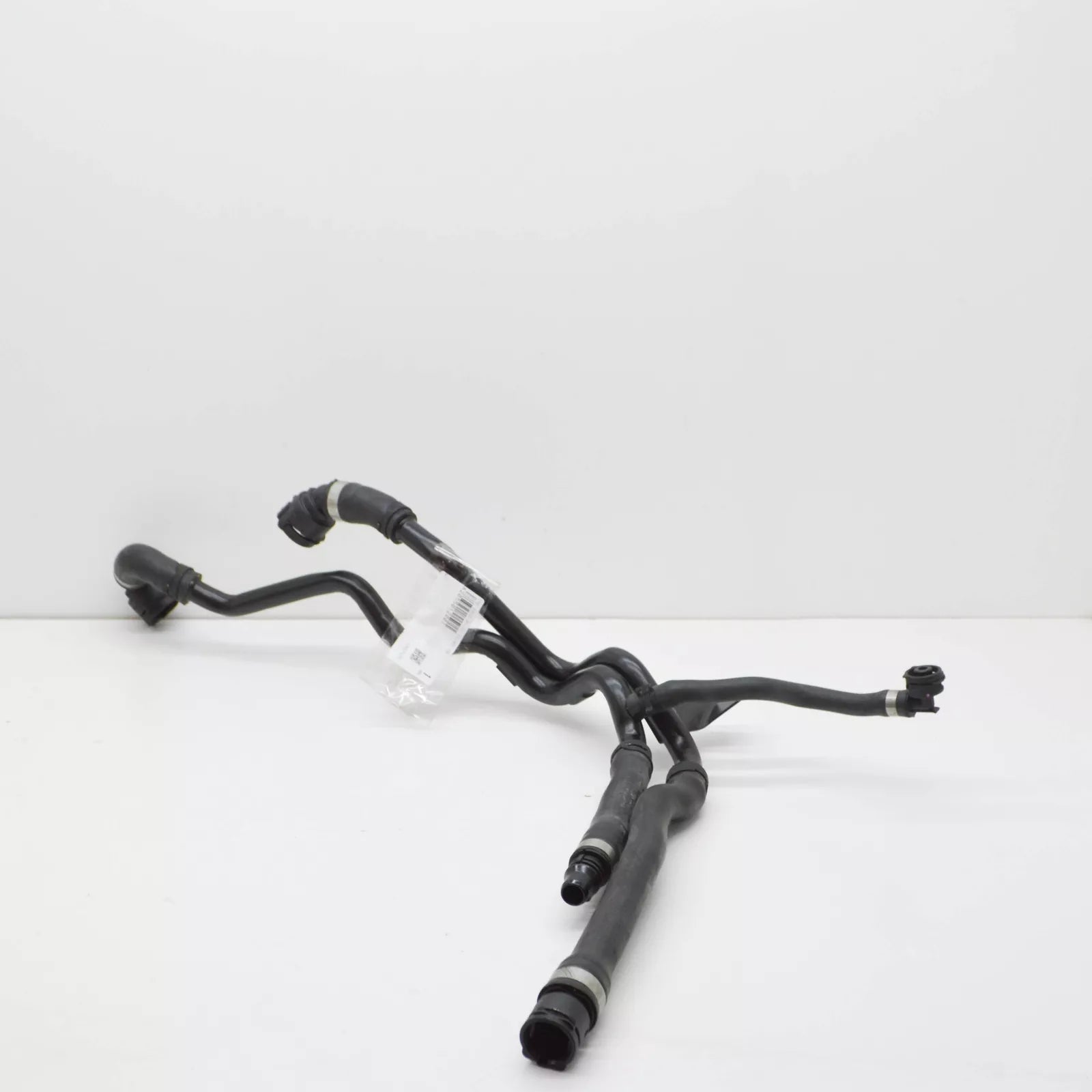 NEW MERCEDES-BENZ C C205 COOLANT HOSES PIPE A2055012001