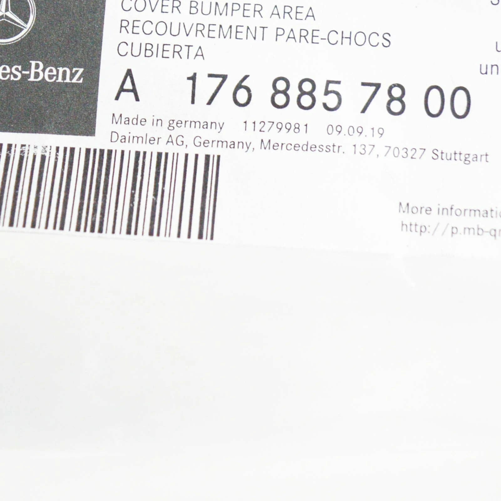 NEW MERCEDES-BENZ A W176 FRONT BUMPER RIGHT COVER A1768857800