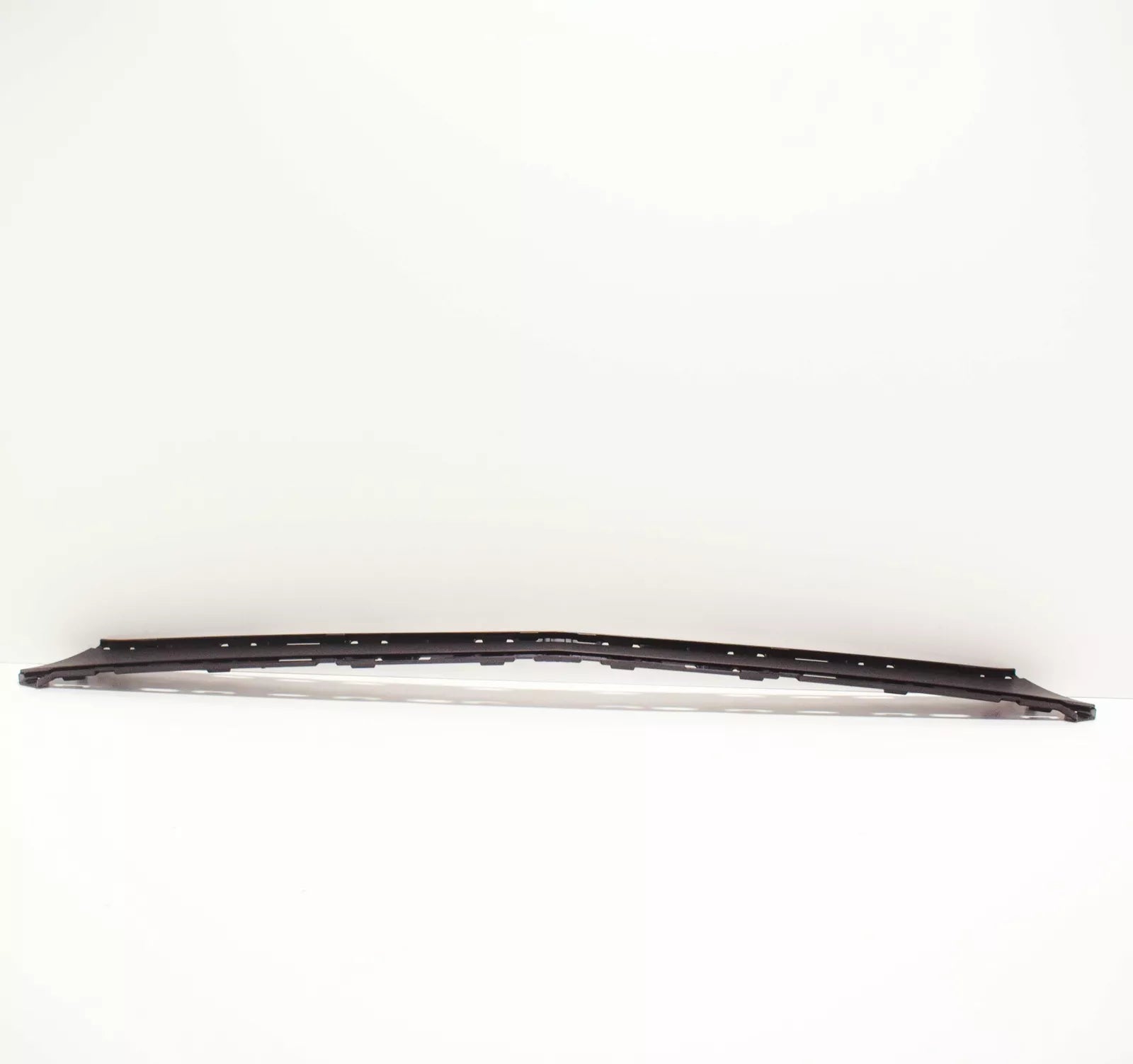 NEW MERCEDES BENZ GLC C253 AMG FRONT BUMPER CENTER MOULDING A2538852902 ORIGINAL