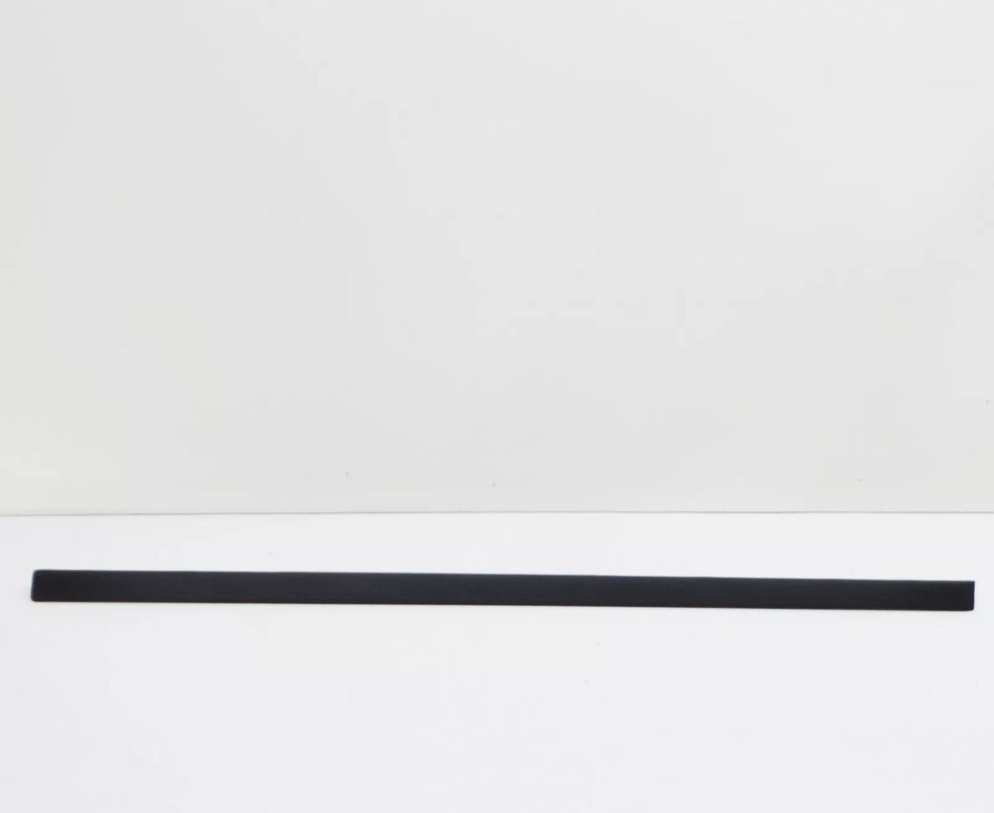 NEW BMW 5 E39 FRONT RIGHT DOOR MOULDING 51138159296 8159296 ORIGINAL