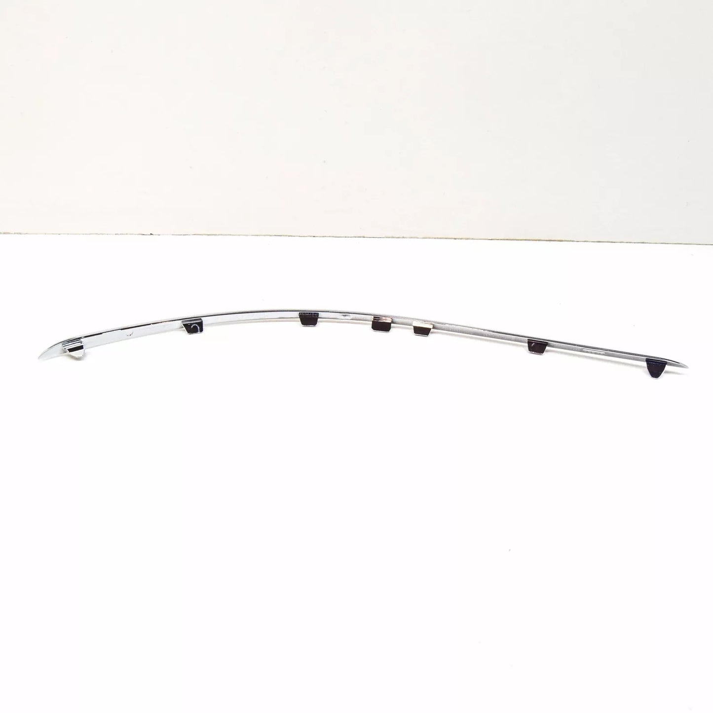 NEW MERCEDES BENZ W204 FRONT LEFT BUMPER MOLDING TRIM A2048850721 ORIGINAL