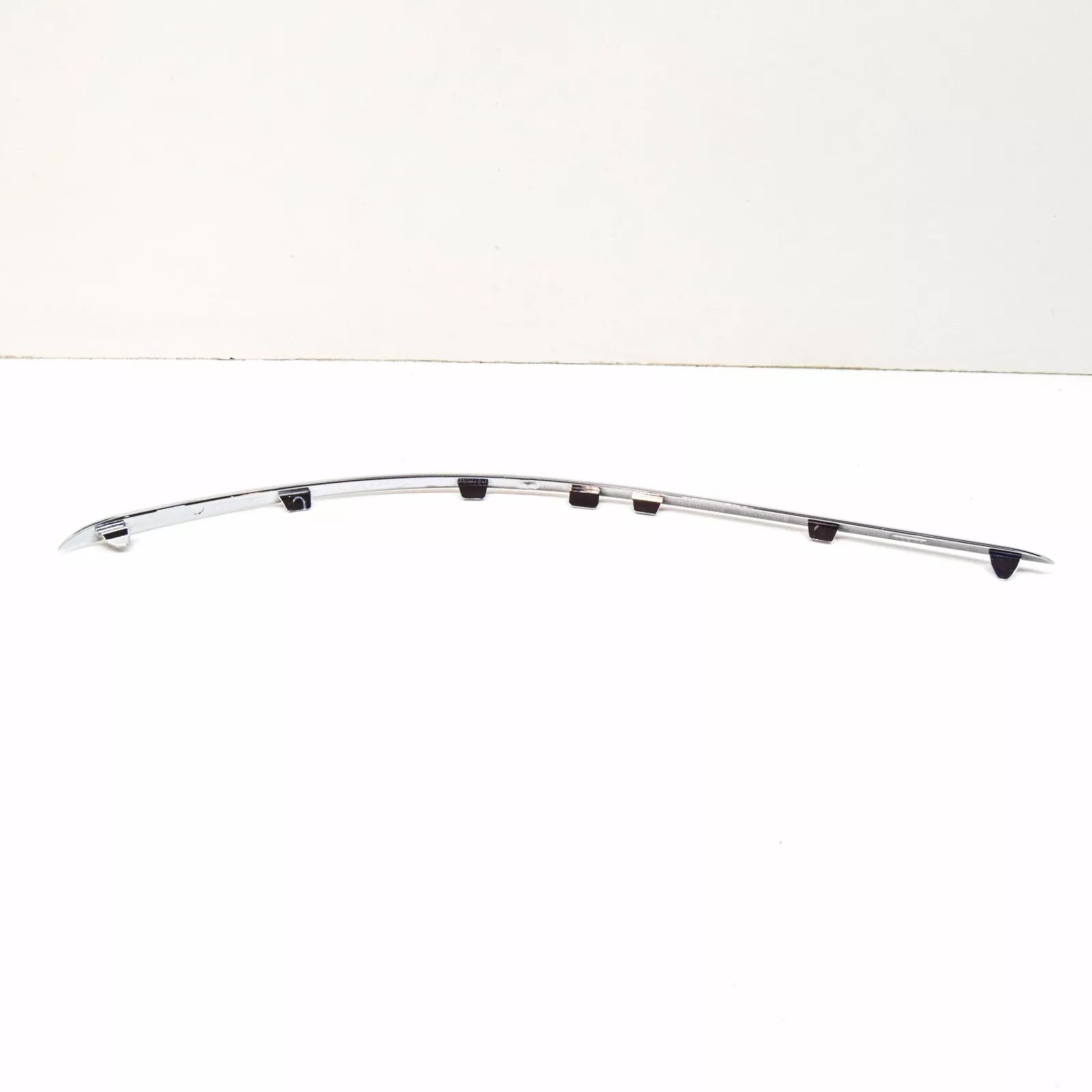 NEW MERCEDES BENZ W204 FRONT LEFT BUMPER MOLDING TRIM A2048850721 ORIGINAL