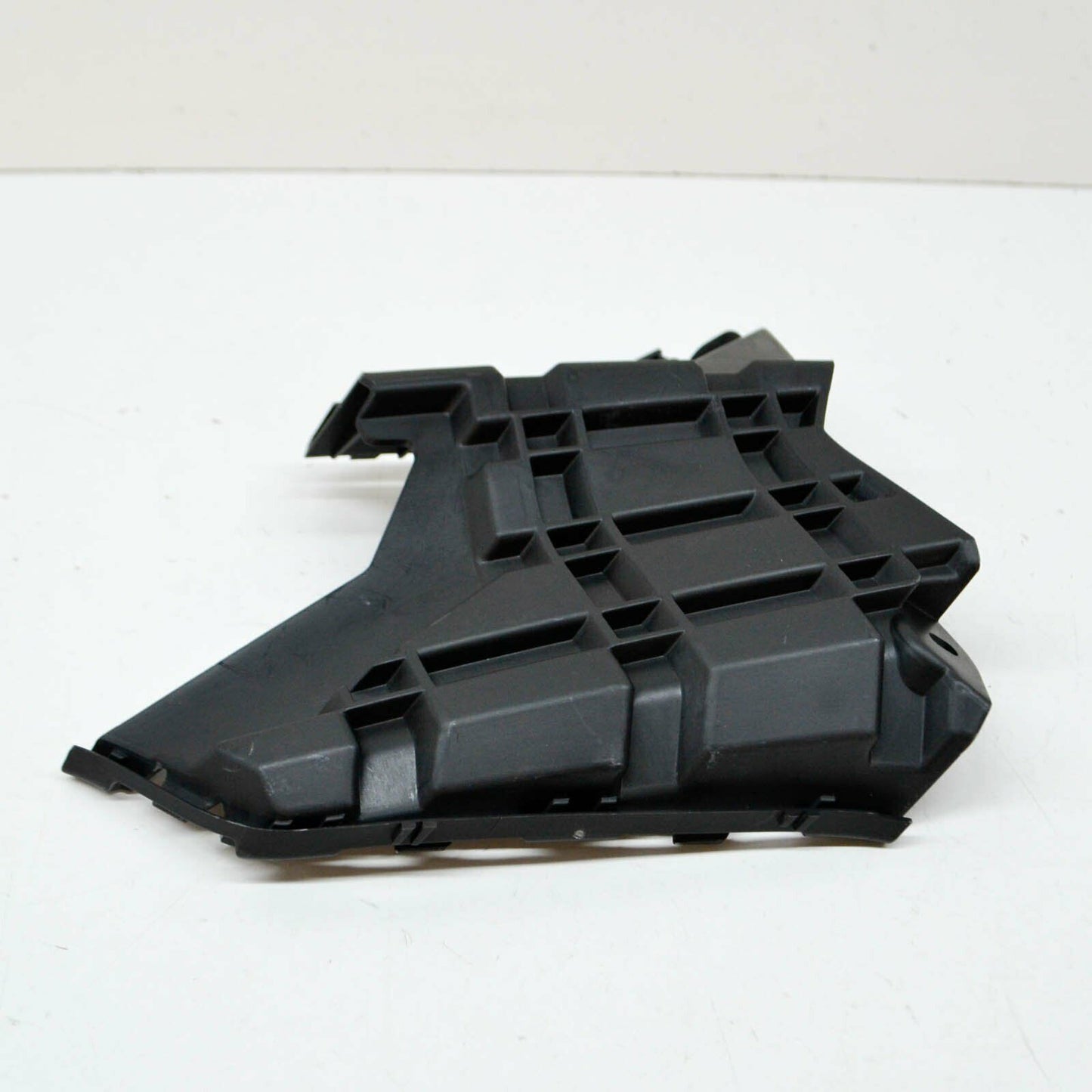 NEW AUDI Q3 F3 S-LINE FRONT BUMPER LEFT GRILLE BRACKET 83A807095A ORIGINAL