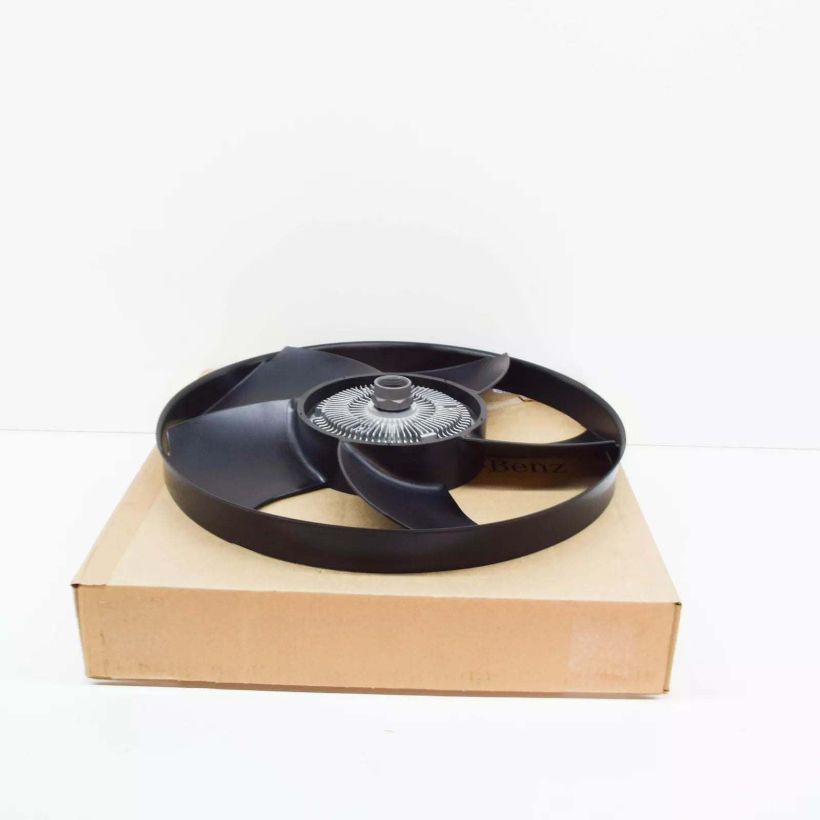 NEW MERCEDES-BENZ VITO W639 RADIATOR FAN A0002007323 ORIGINAL
