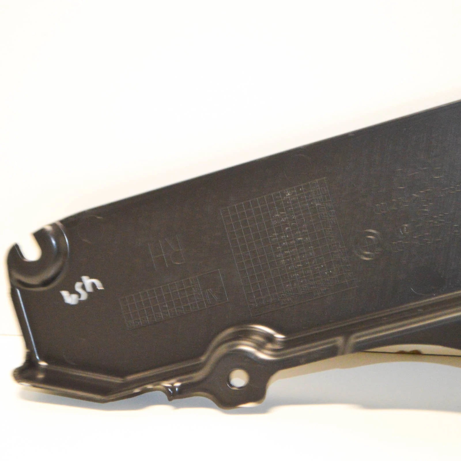 NEW BMW X5 F15 2015 STEERING GEAR BOTTOM RIGHT COVER 7325400 51757325400