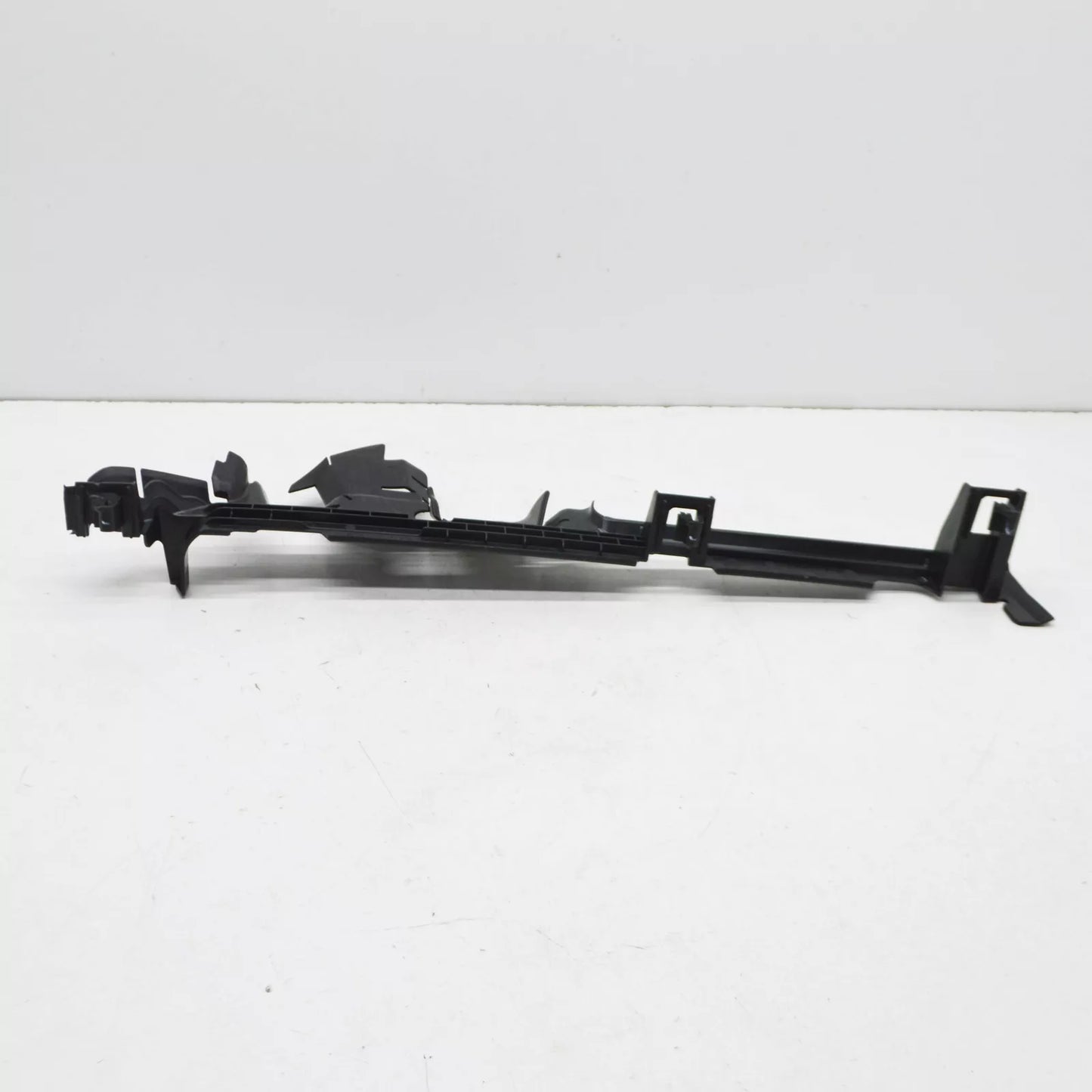 NEW VOLKSWAGEN E-GOLF MK7 5G RIGHT RADIATOR AIR GUIDE 5GE121284G ORIGINAL