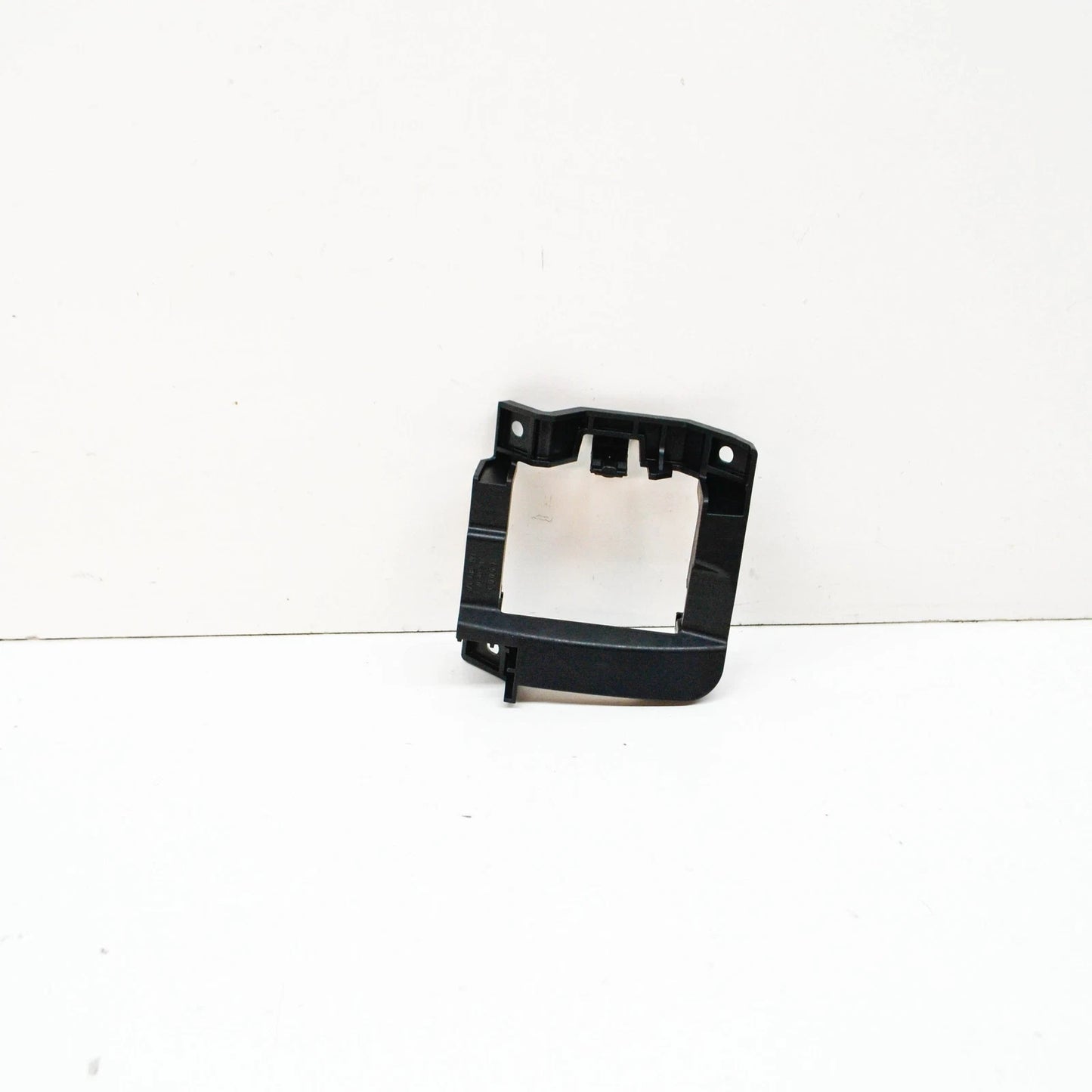 NEW AUDI A5 8W6 REAR BUMPER RIGHT BLIND SPOT SENSOR BRACKET 8W6907176A ORIGINAL