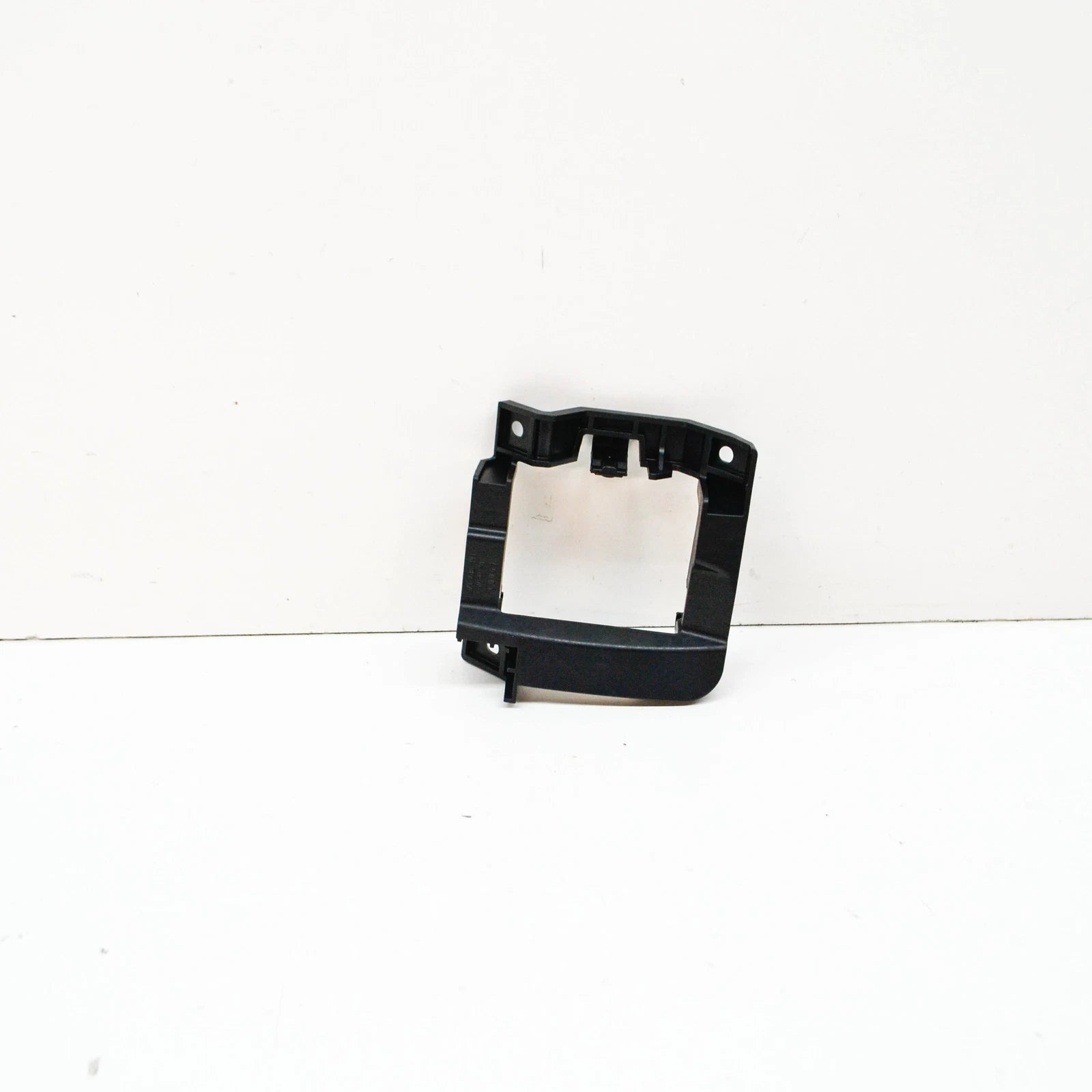 NEW AUDI A5 8W6 REAR BUMPER RIGHT BLIND SPOT SENSOR BRACKET 8W6907176A ORIGINAL