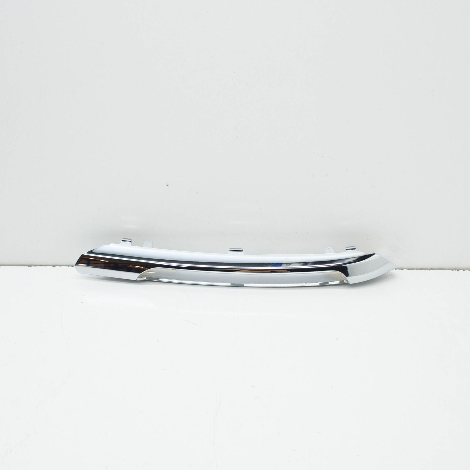 NEW MERCEDES-BENZ SL R231 FRONT LEFT BUMPER MOLDING A2318850174 ORIGINAL