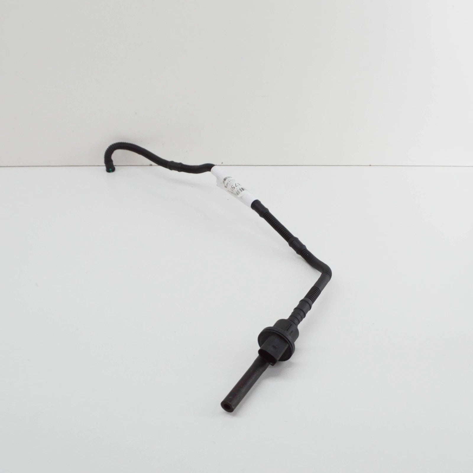 NEW AUDI A3 SPORTBACK 8P CONNECTING HOSE 03C133514AQ ORIGINAL