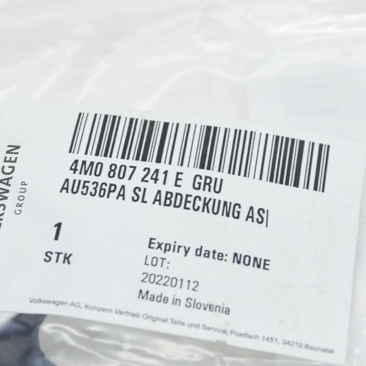 NEW AUDI Q7 4M FRONT BUMPER TOW HOOK EYE COVER 4M0807241EGRU ORIGINAL