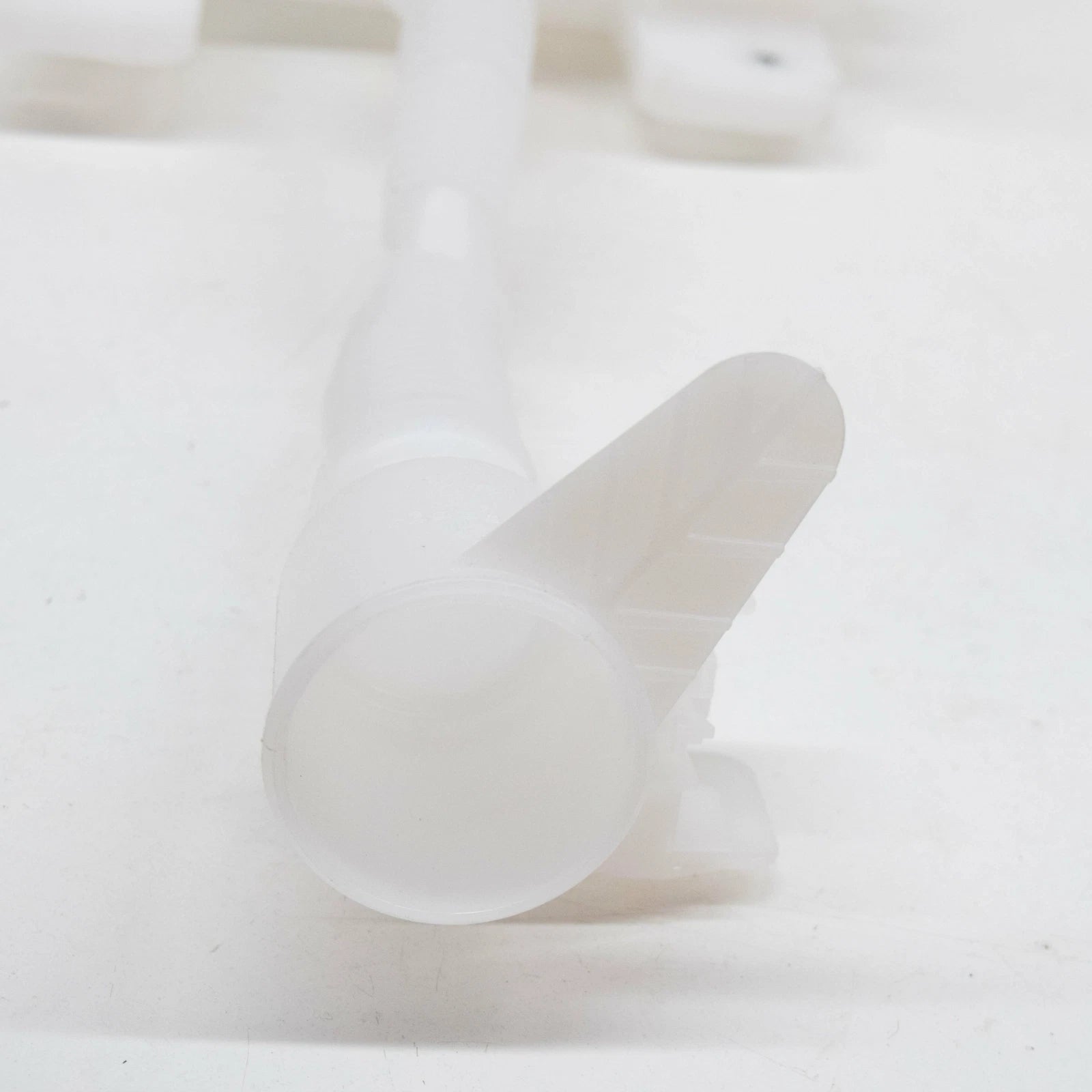 NEW VOLKSWAGEN T-ROC WINDSHIELD WASHER RESERVOIR TANK 2GA955453E