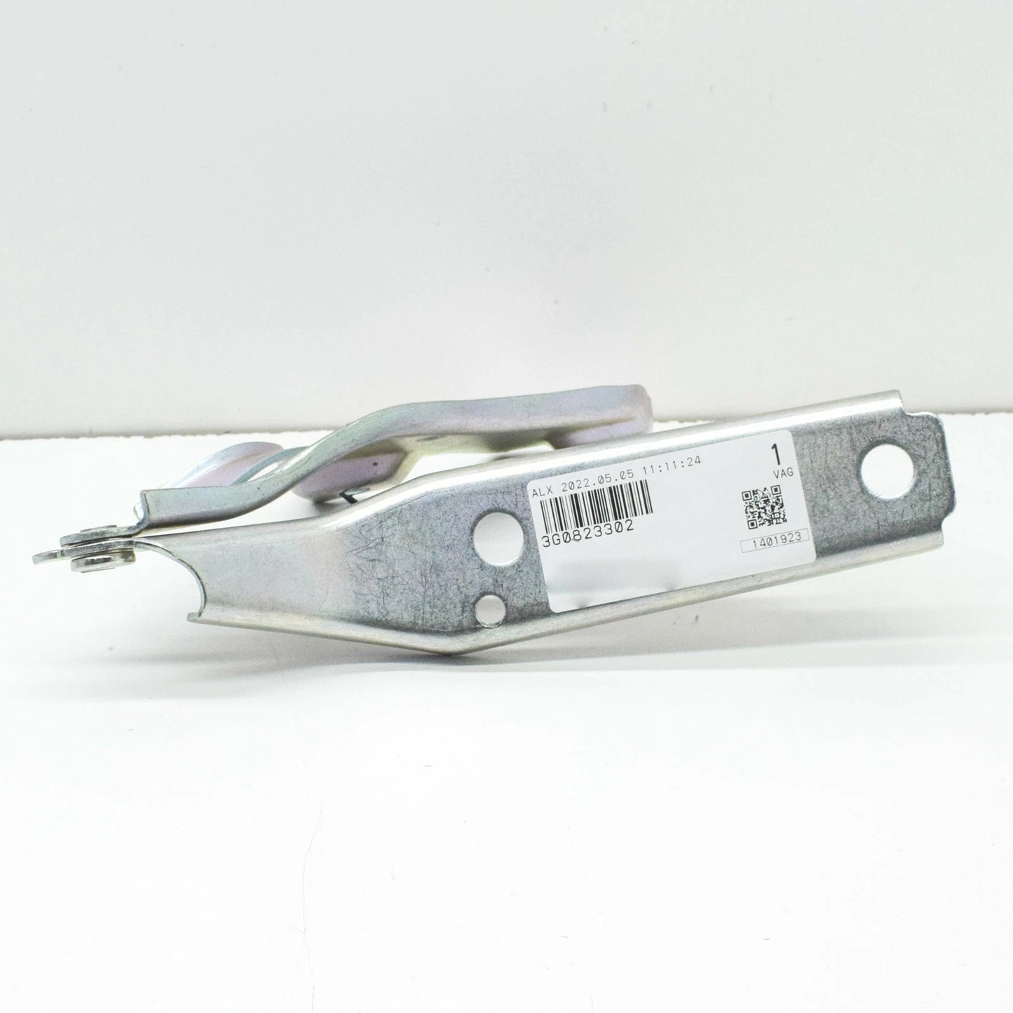 NEW VW PASSAT ALLTRACK B8 FRONT RIGHT BONNET HOOD HINGE 3G0823302