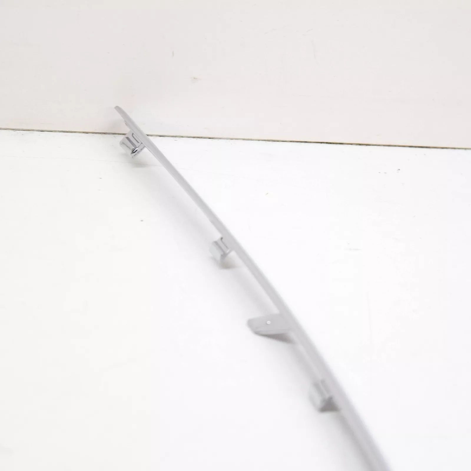 NEW MB S-CLASS W221 FRONT BUMPER RIGHT CHROME TRIM A2218850221 2011 ORIGINAL