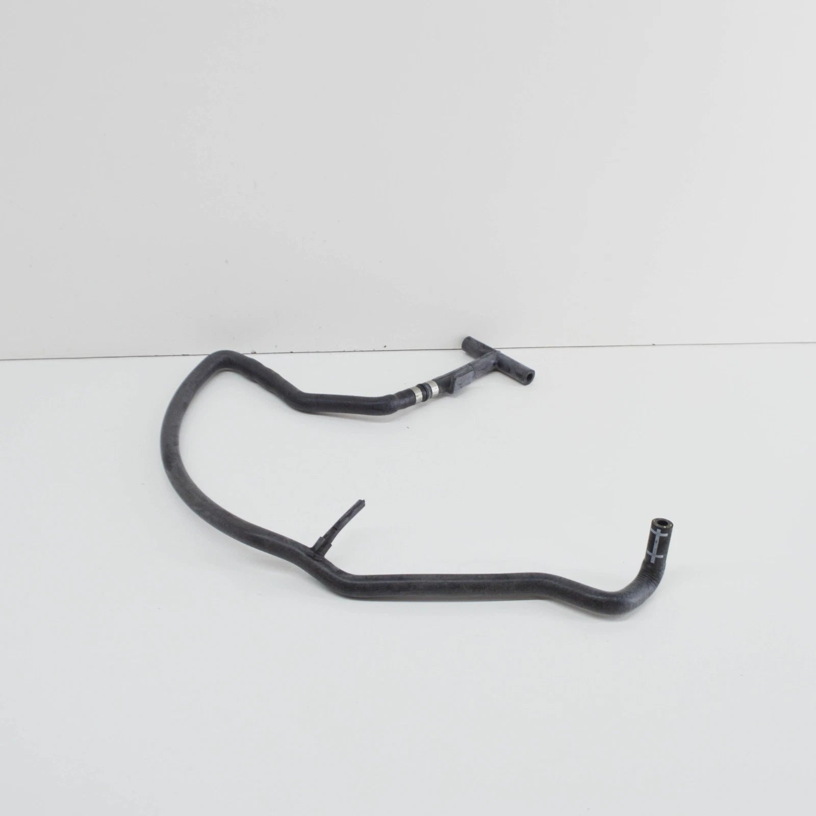 NEW VW TOUAREG 7P ENGINE COOLANT HOSE 7P6122447D ORIGINAL