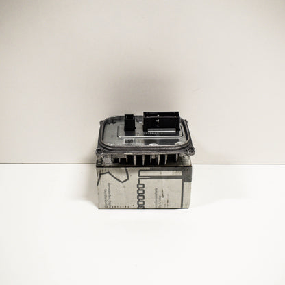 NEW MB C W205 LED LEFT HEADLIGHT MODULE CONTROL UNIT A2059004230 ORIGINAL