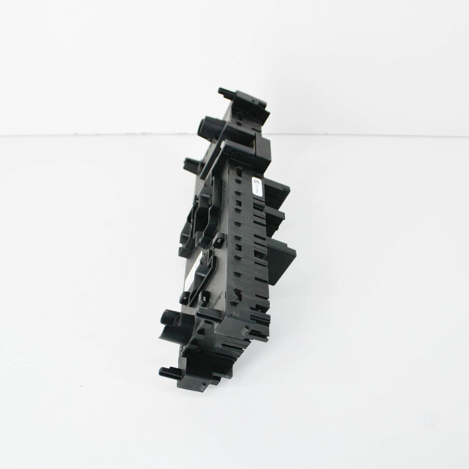 NEW MERCEDES-BENZ E W213 FUSE AND RELAY BOX SRB RELAY A2139068901 ORIGINAL