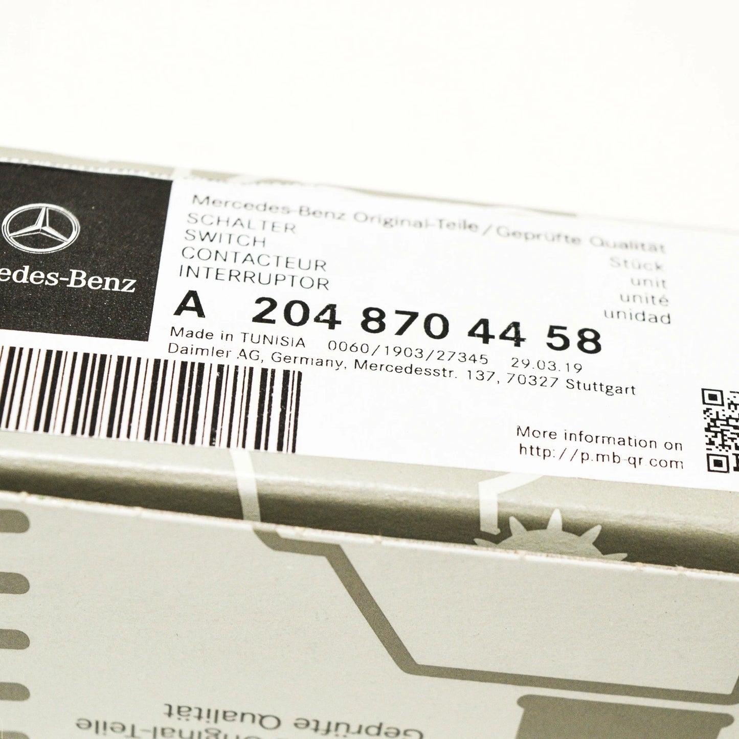 NEW MERCEDES-BENZ C-CLASS W205 ALARM SWITCH A2048704458 ORIGINAL