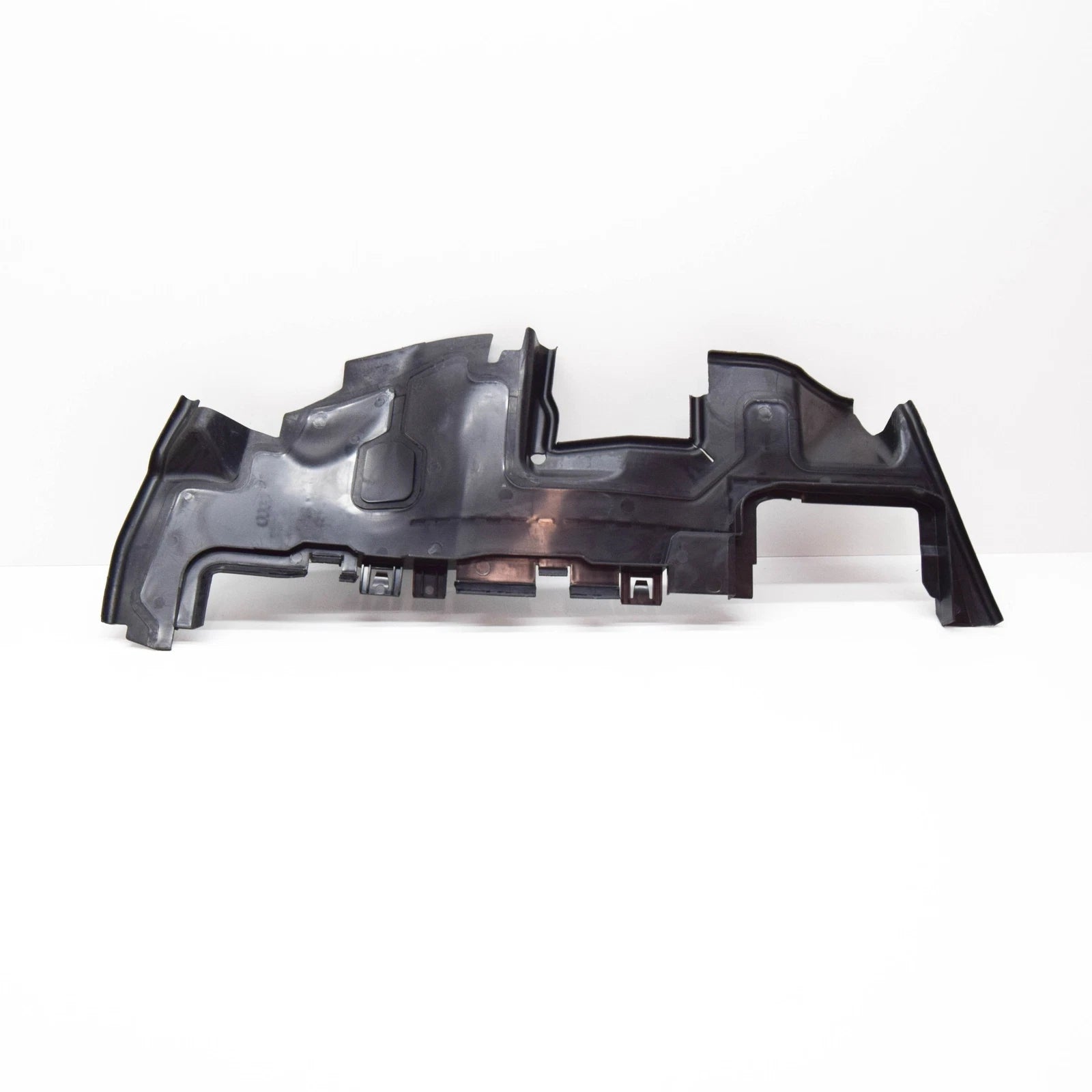 NEW AUDI Q3 8U LEFT AIR DUCT GUIDE 8U0121283C ORIGINAL