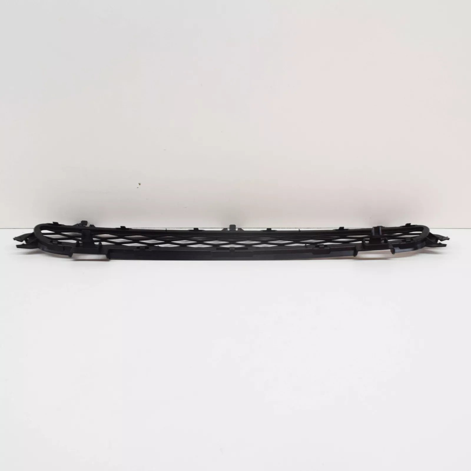 NEW BMW X3 F25 FRONT BUMPER UPPER CENTER GRILLE 51117210466 ORIGINAL