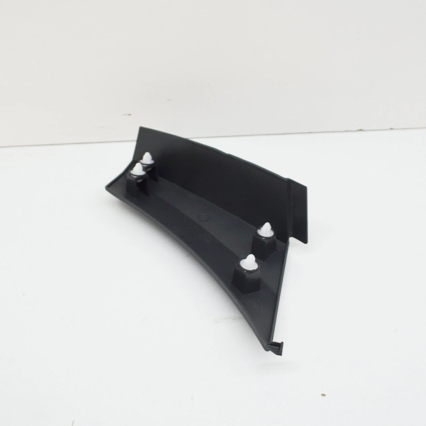 NEW MB SPRINTER W907 FRONT LEFT FENDER REAR STRIP A91069000009K83