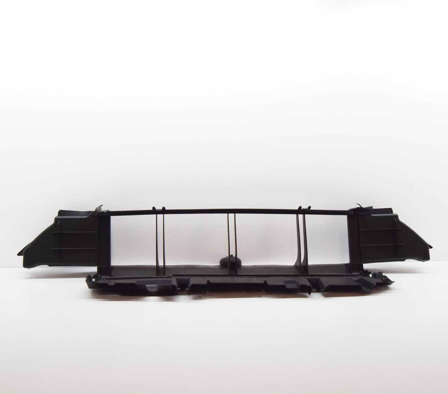 NEW MERCEDES-BENZ E CABRIO A207 ENGINE RADIATOR AIR DUCTING A2075052830 ORIGINAL