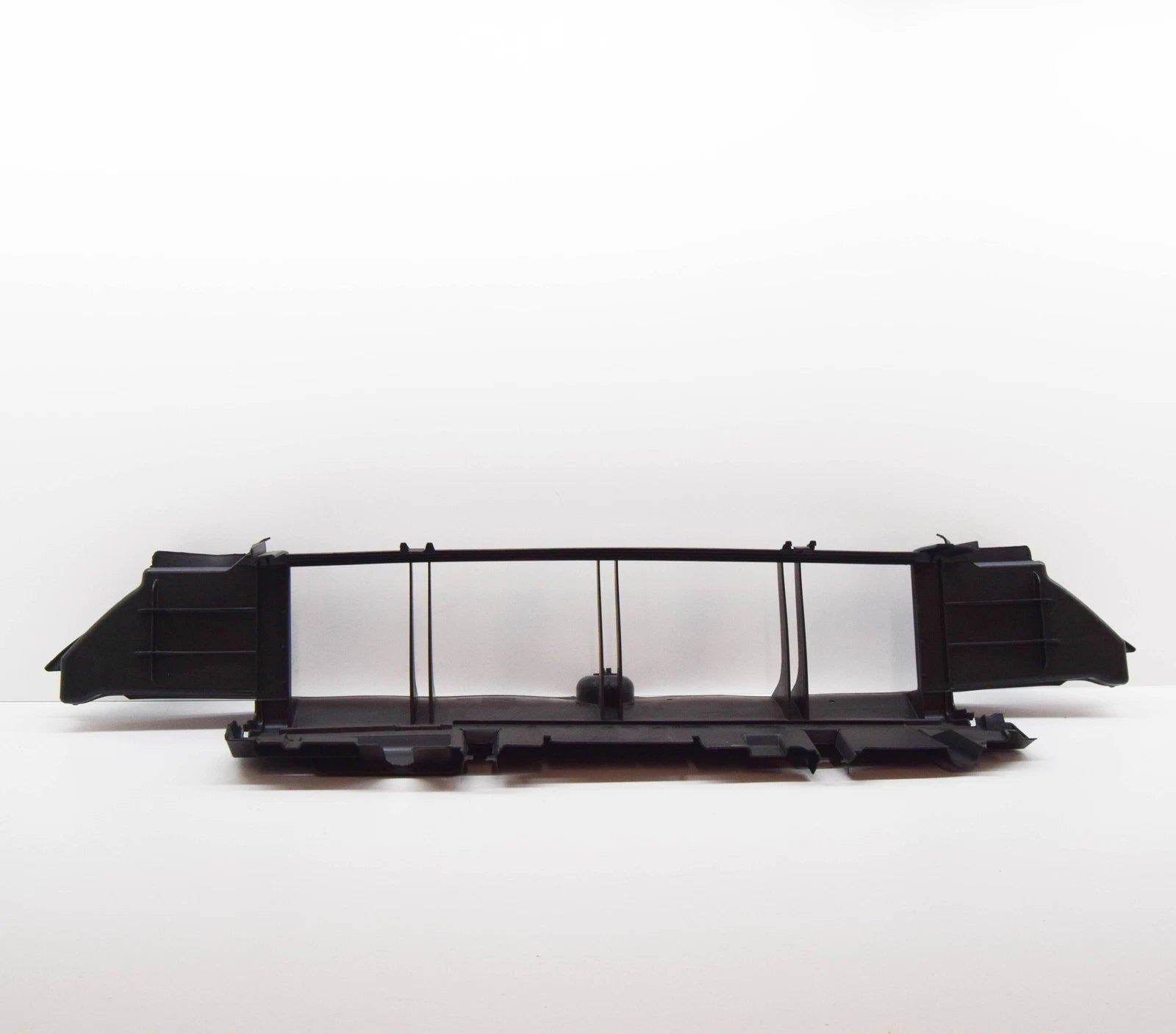 NEW MERCEDES-BENZ E CABRIO A207 ENGINE RADIATOR AIR DUCTING A2075052830 ORIGINAL