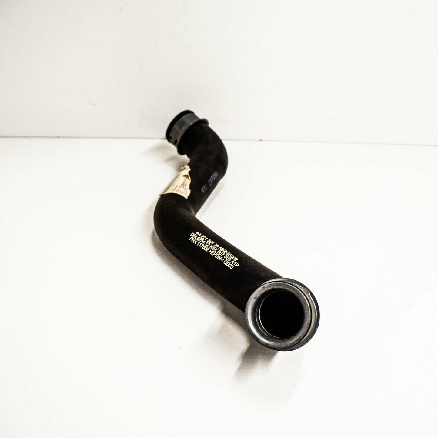 NEW MERCEDES-BENZ S W221 RIGHT BOTTOM RADIATOR COOLANT PIPE A2215013982 ORIGINAL