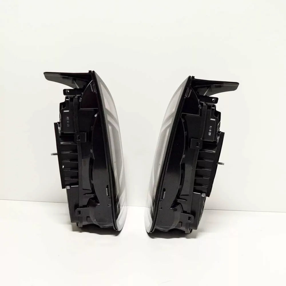 NEW VOLKSWAGEN UP REAR LEFT RIGHT TAILIGHT SET 1S0945095H 1S0945096H