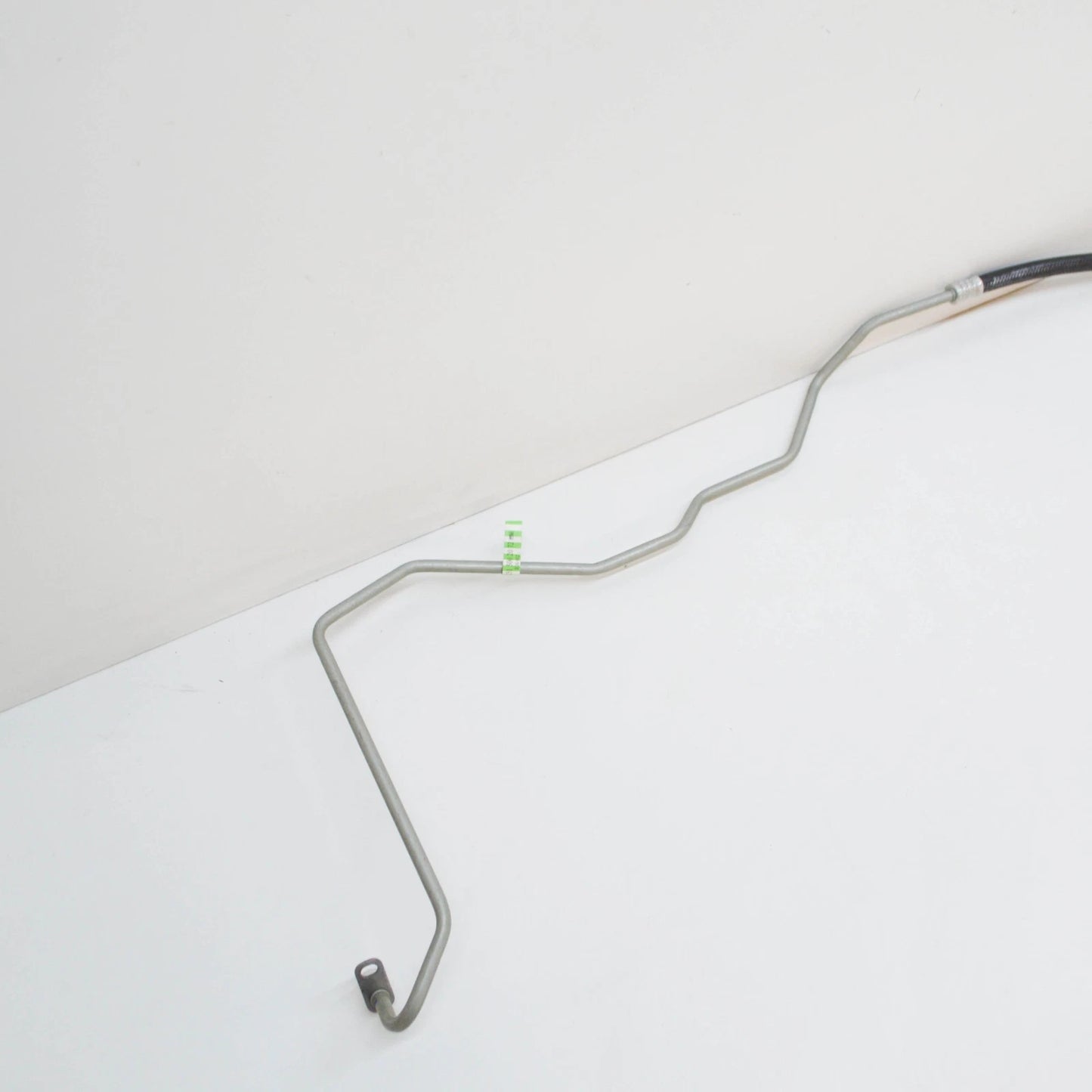 NEW MERCEDES-BENZ R W251 TRANSMISSION OIL COOLER HOSE A2515002072 ORIGINAL