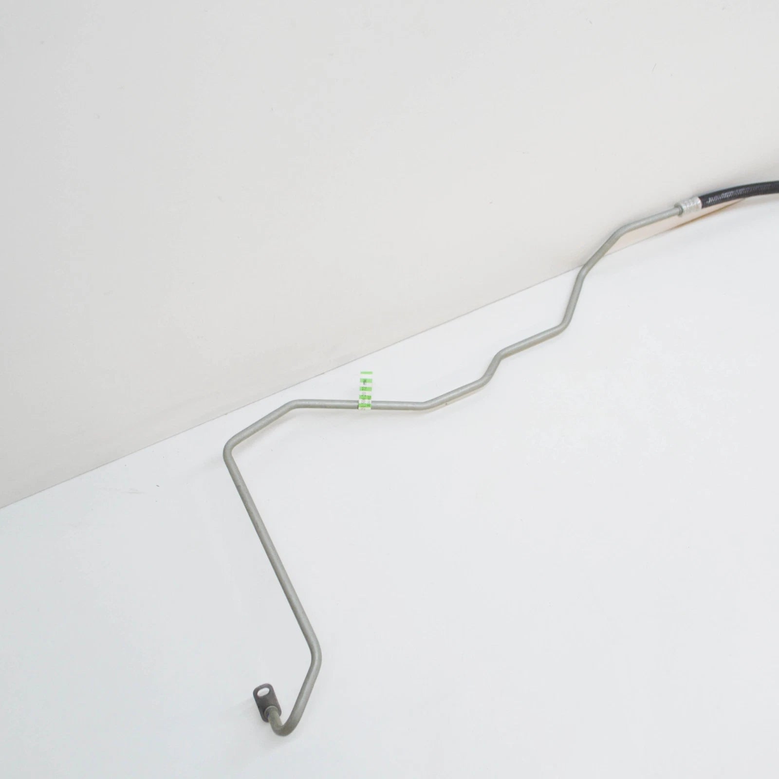 NEW MERCEDES-BENZ R W251 TRANSMISSION OIL COOLER HOSE A2515002072 ORIGINAL