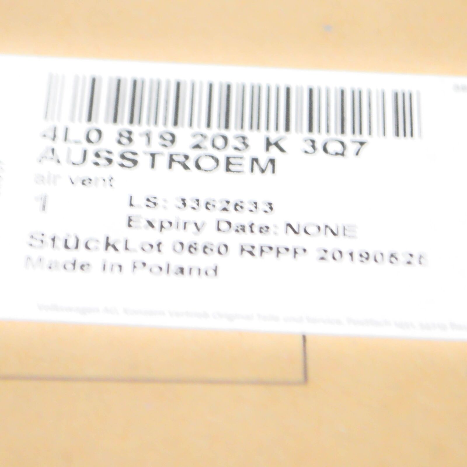 NEW AUDI Q7 4L REAR CENTRE AIR VENT 4L0819203K3Q7 ORIGINAL