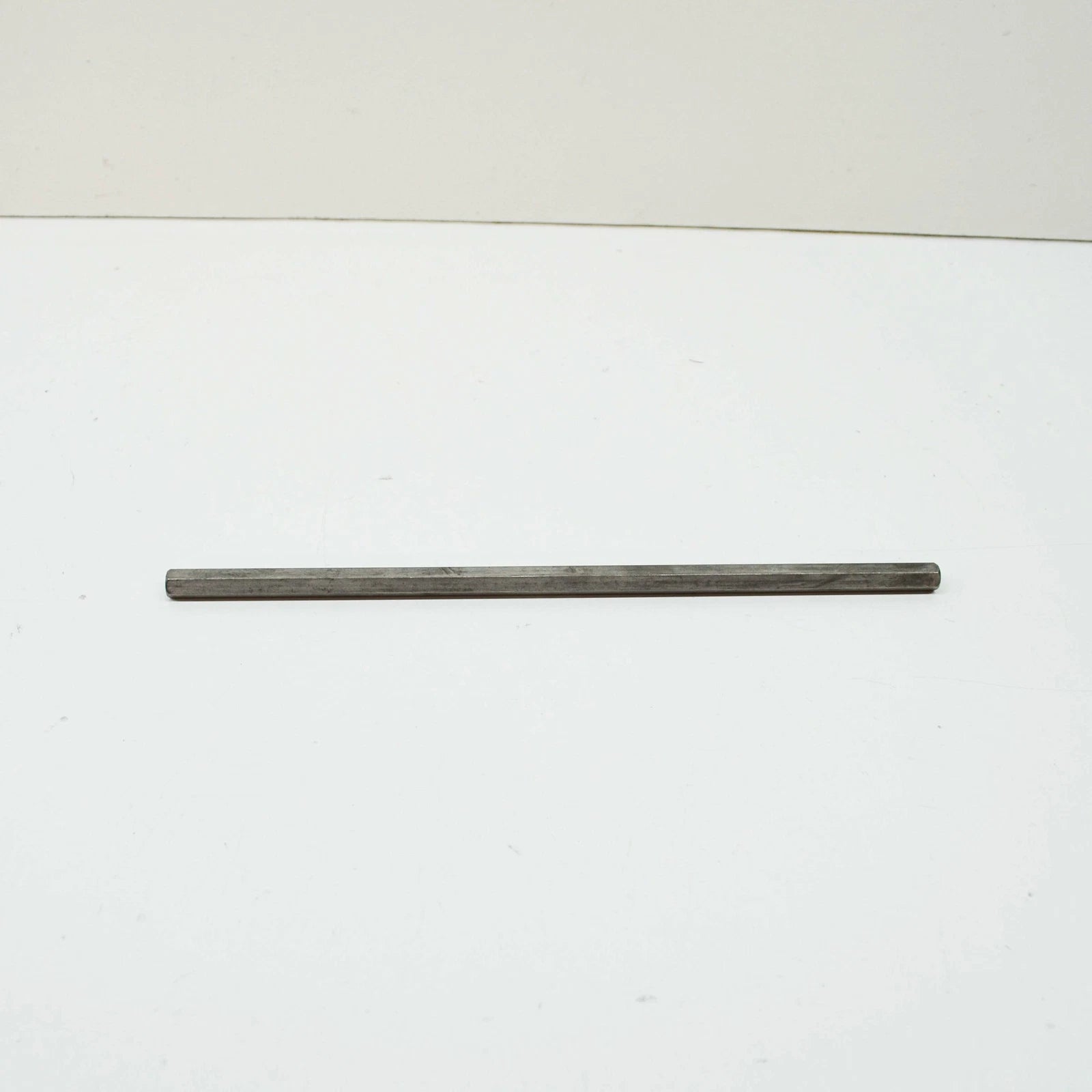 NEW AUDI A6 C7 ENGINE OIL PUMP DRIVE SHAFT 079115120T ORIGINAL