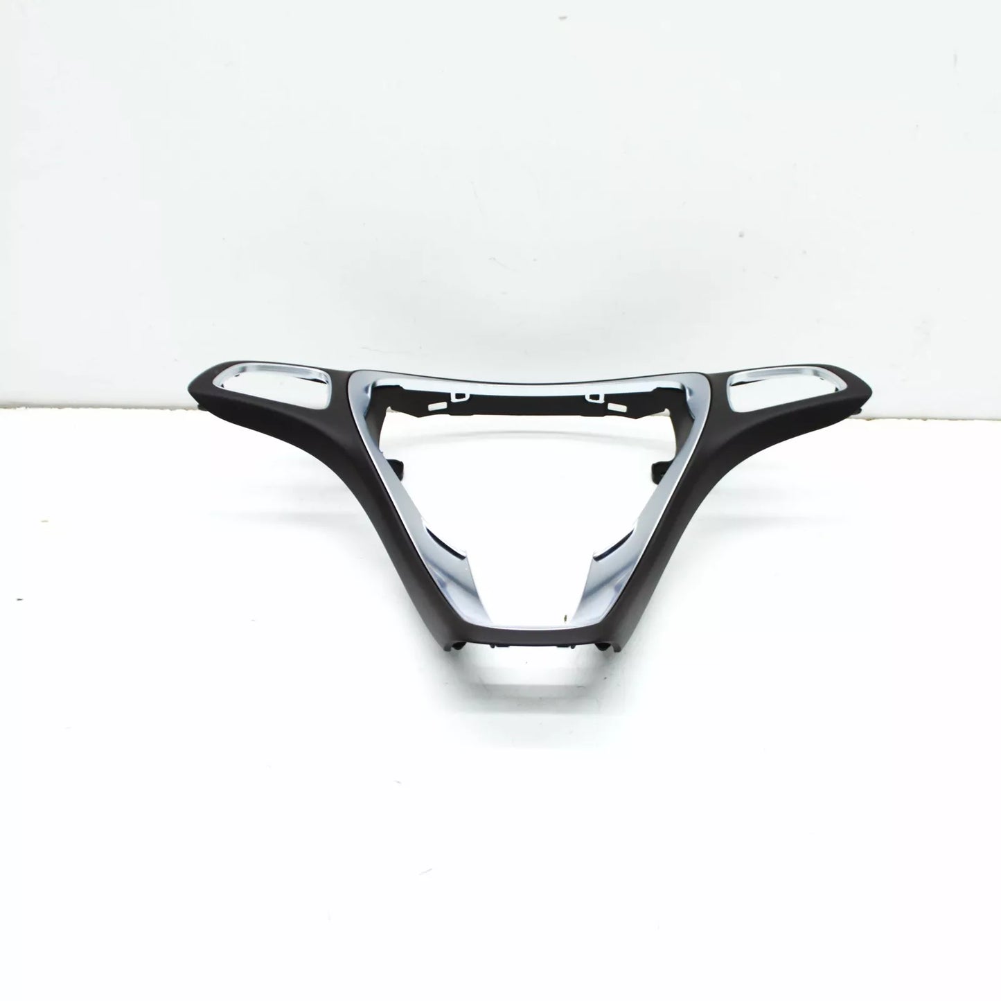 NEW MERCEDES-BENZ GLA X156 STEERING WHEEL COVER A09946428138R23