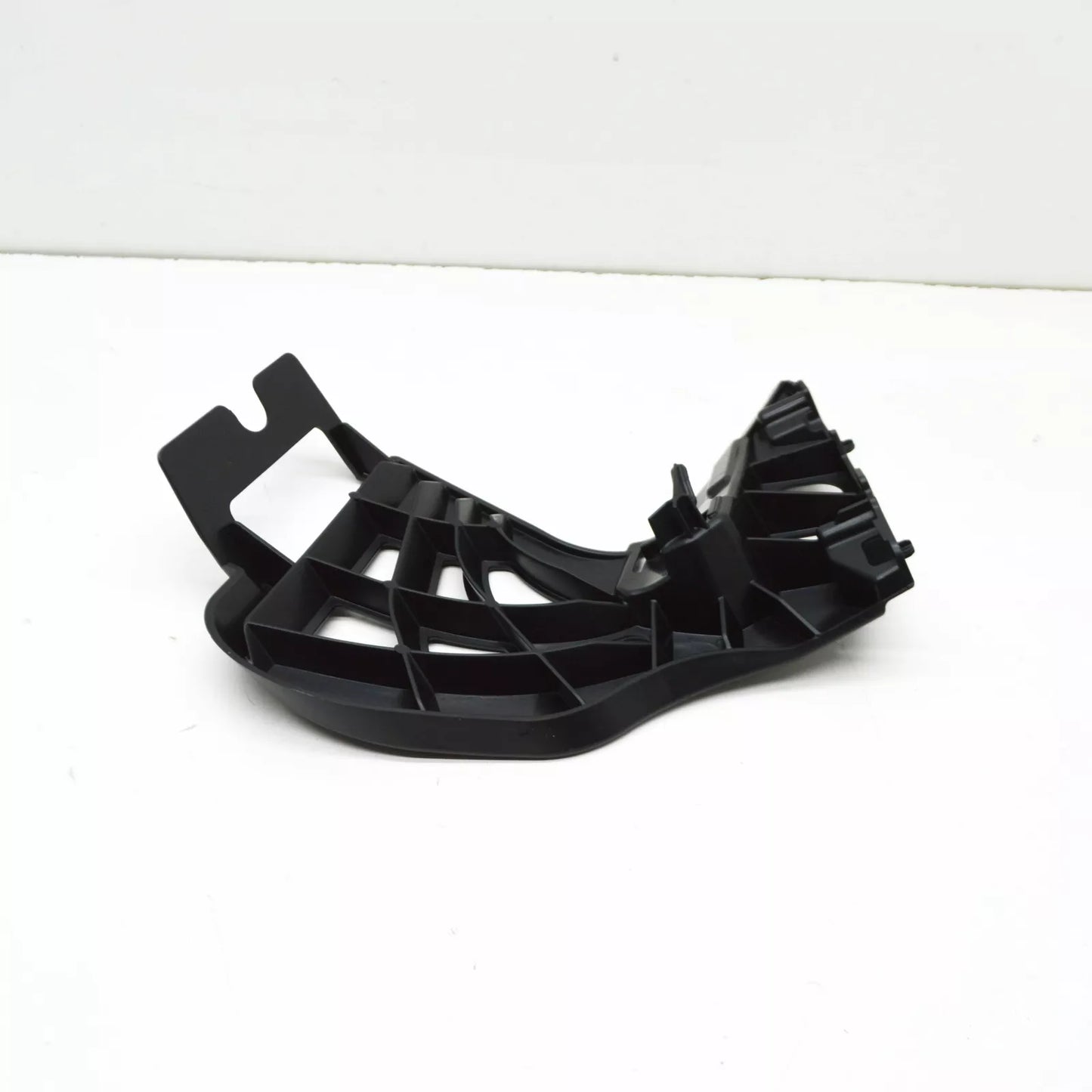 NEW BMW 5 G30 FRONT LEFT BUMPER BRACKET 51117385347 7385347 ORIGINAL