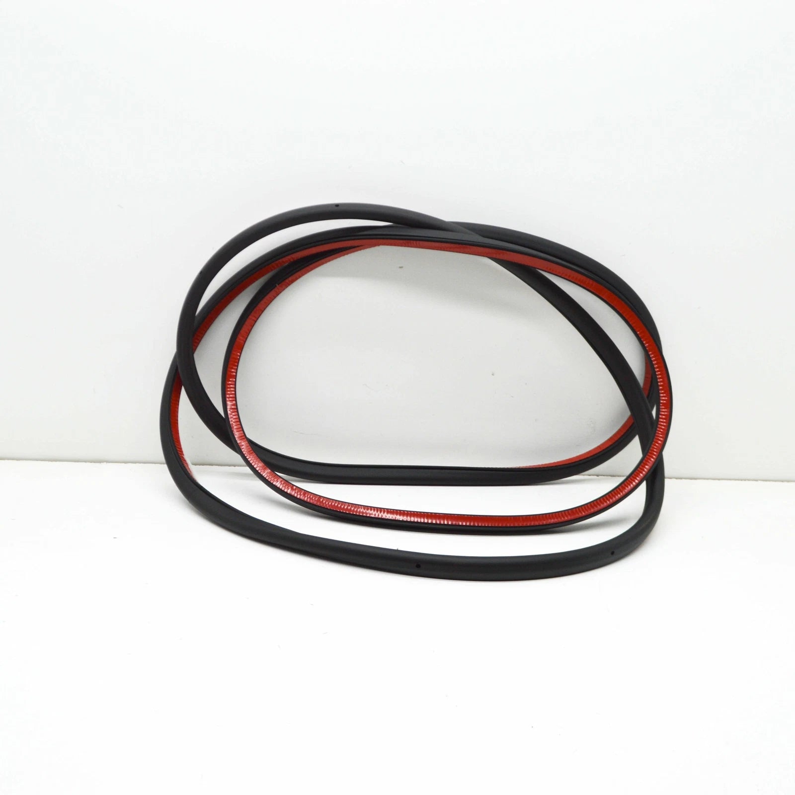 NEW AUDI Q3 8U FRONT LEFT OUTER DOOR SEAL RUBBER 8U0837911B