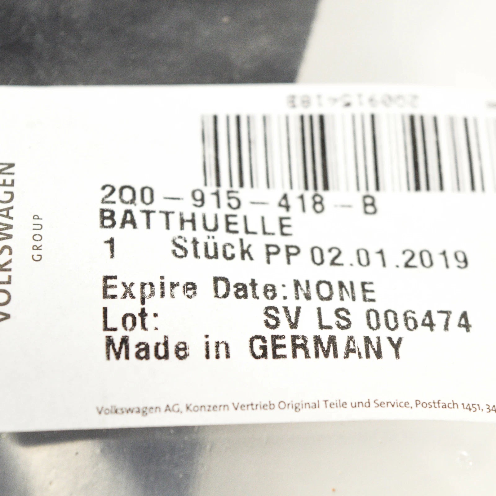 NEW VOLKSWAGEN JETTA A6 BATTERY BOX TRAY COVER 2Q0915418B ORIGINAL